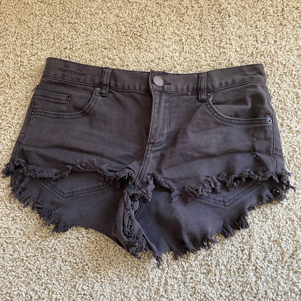 Black jean shorts size 28